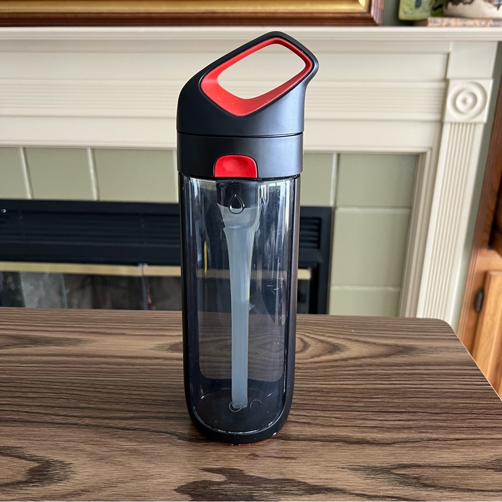 Kor Black and Red Water Bottle